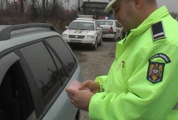 Pe migranţi nu-i despart nici continentele