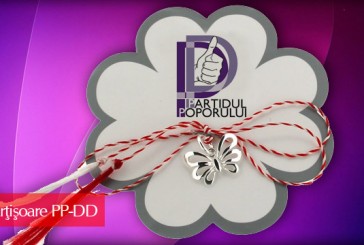 De 1 Martie, Tineretul cărăşean PP-DD dăruieşte doamnelor şi domnişoarelor un mărţisor, un zâmbet, o primăvară