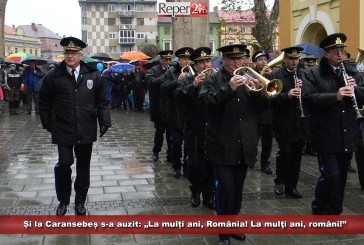 Și la Caransebeș s-a auzit: „La mulți ani, România! La mulţi ani, români!”