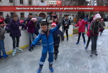 Spectacol de lumini şi distracție pe gheaţă la Caransebeş!