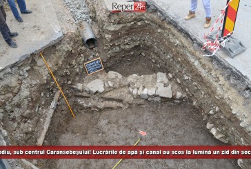 Evul Mediu, sub centrul Caransebeşului! Lucrările de apă și canal au scos la lumină un zid din secolul XV