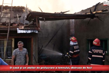 O casă și un atelier de prelucrare a lemnului, distruse de foc! Pompierii cărășeni s-au luptat ore bune cu flăcările!