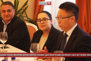 Ambasada Chinei deschide porțile elevilor reșițeni spre Asia! A adus profesori care să-i învețe chineză