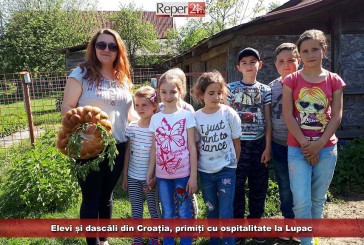 Elevi și dascăli din Croația, primiți cu ospitalitate la Lupac