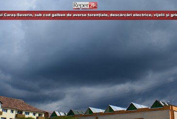 Județul Caraș-Severin, sub cod galben de averse torențiale, descărcări electrice, vijelii și grindină!