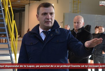 INCREDIBIL! Acoperișul centrului de la Lupac, pe punctul de a se prăbuși! Înainte ca deponeul să își înceapă activitatea!