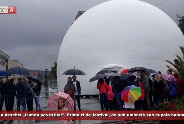 Domul a deschis „Lumea poveștilor”. Prima zi de festival, de sub umbrelă sub cupola balonului alb