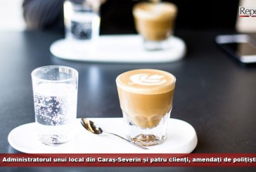 Administratorul unui local din Caraș-Severin și patru clienți, amendați de polițiști