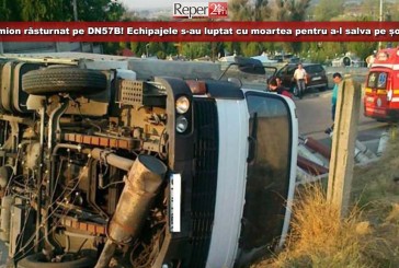 Camion răsturnat între Oravița și Anina! Echipajele SMURD s-au luptat cu moartea pentru a-l salva pe șofer!