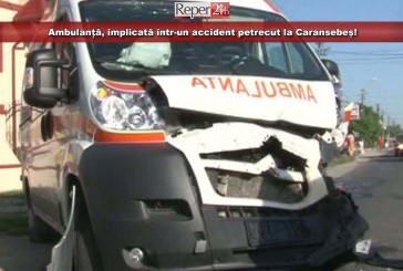Ambulanță, implicată într-un accident petrecut la Caransebeș!