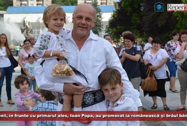 Reșițenii, în frunte cu primarul ales, Ioan Popa, au promovat ia românească și brâul bănățean!