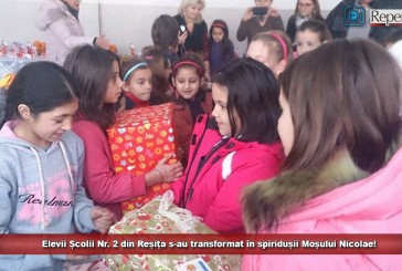 Elevii Școlii Nr. 2 din Reșița s-au transformat în spiridușii Moșului Nicolae! Daruri și zâmbete pentru copiii defavorizați