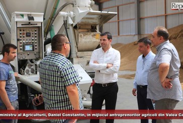 Fostul ministru al Agriculturii, Daniel Constantin, în mijlocul antreprenorilor agricoli din Valea Carașului