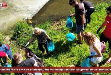 Lecție de implicare dată de studenți! Când vor învăța reșițenii că gunoaiele se aruncă la coș și nu în Bârzava?